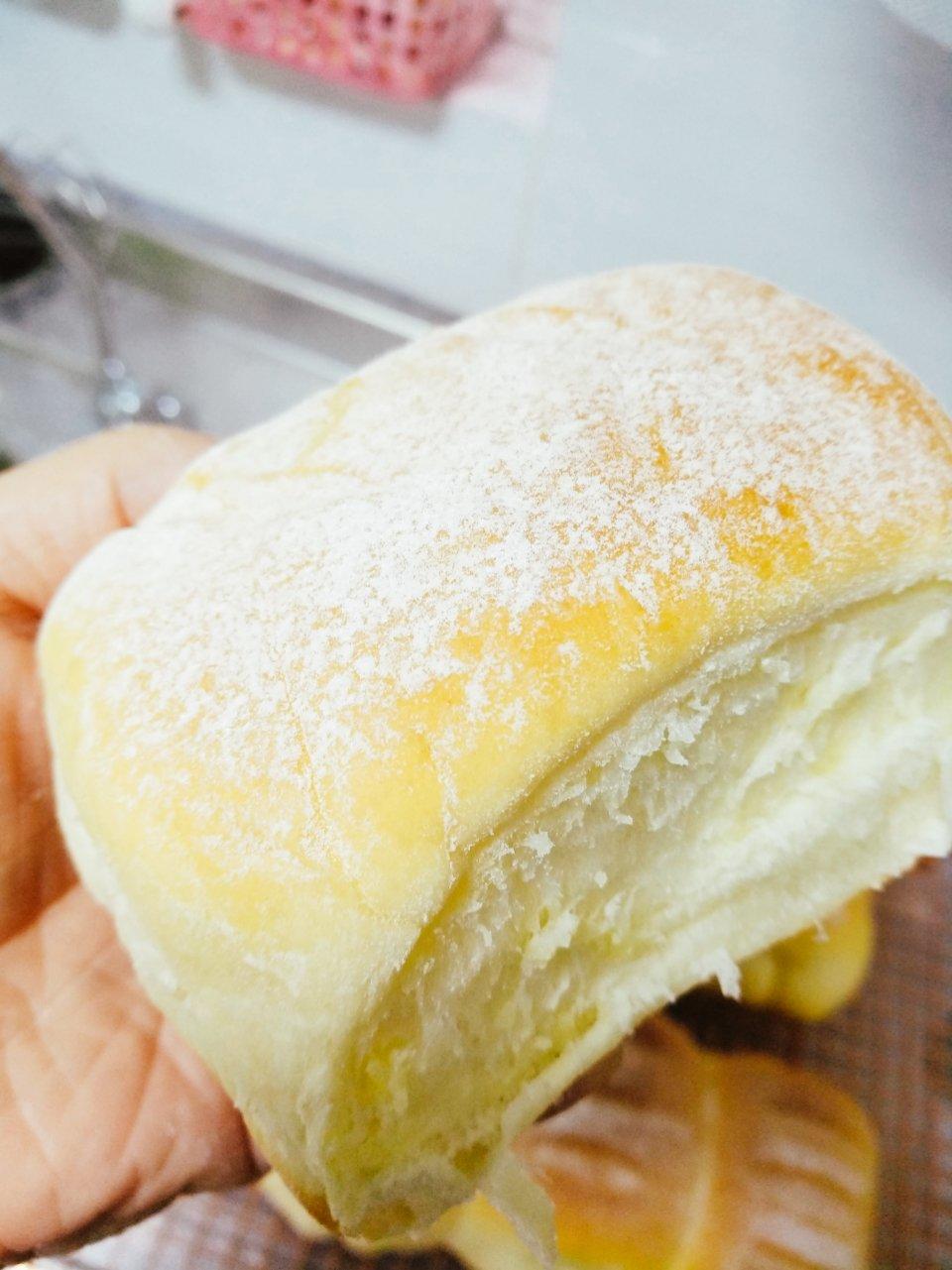 软到不知所措的牛奶卷