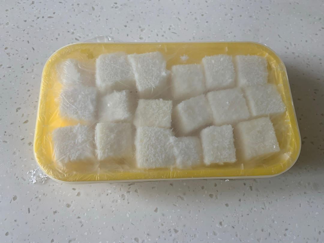 完胜85‘C的牛奶椰蓉小方