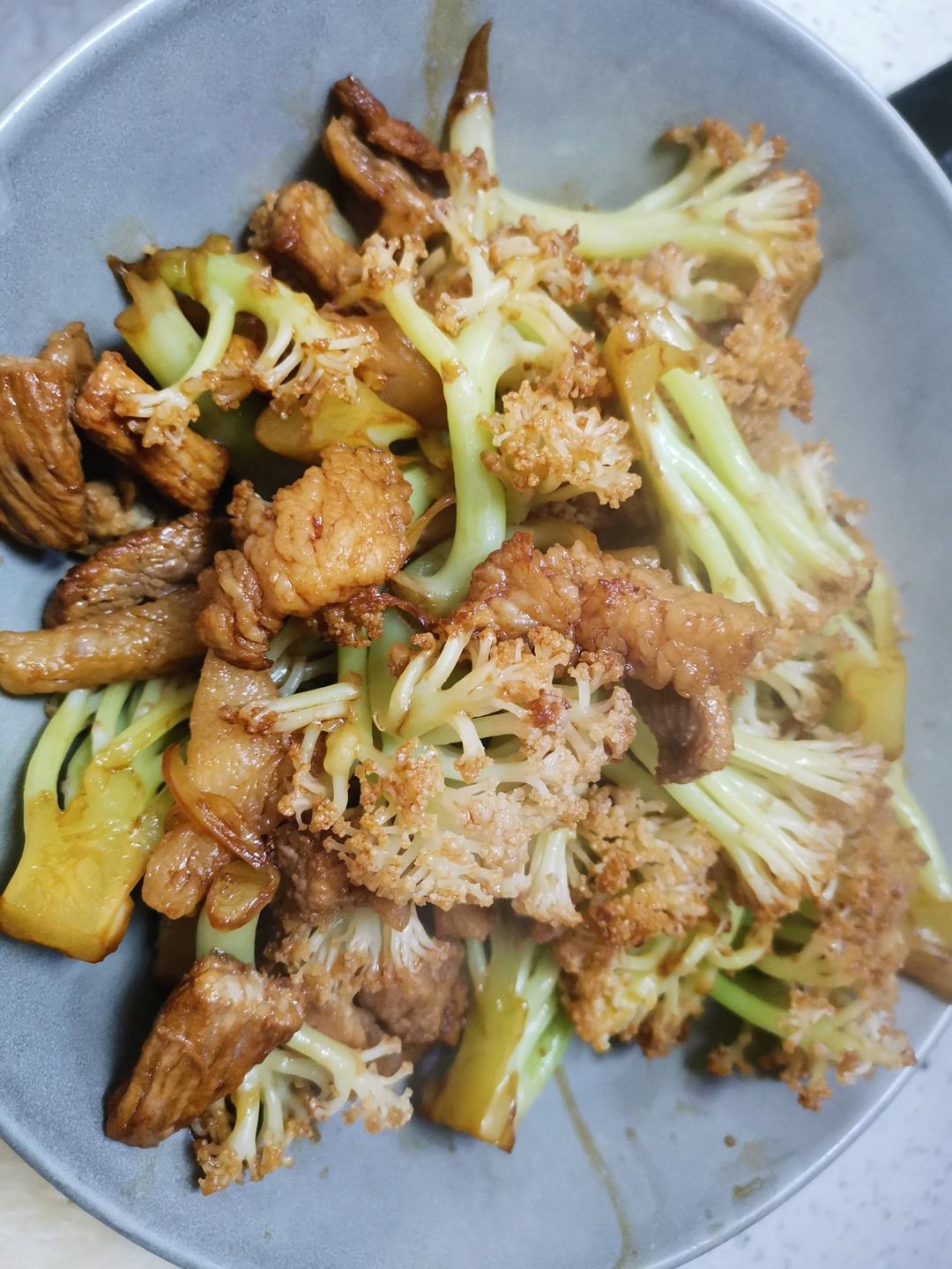 干煸菜花（花菜炒肉）