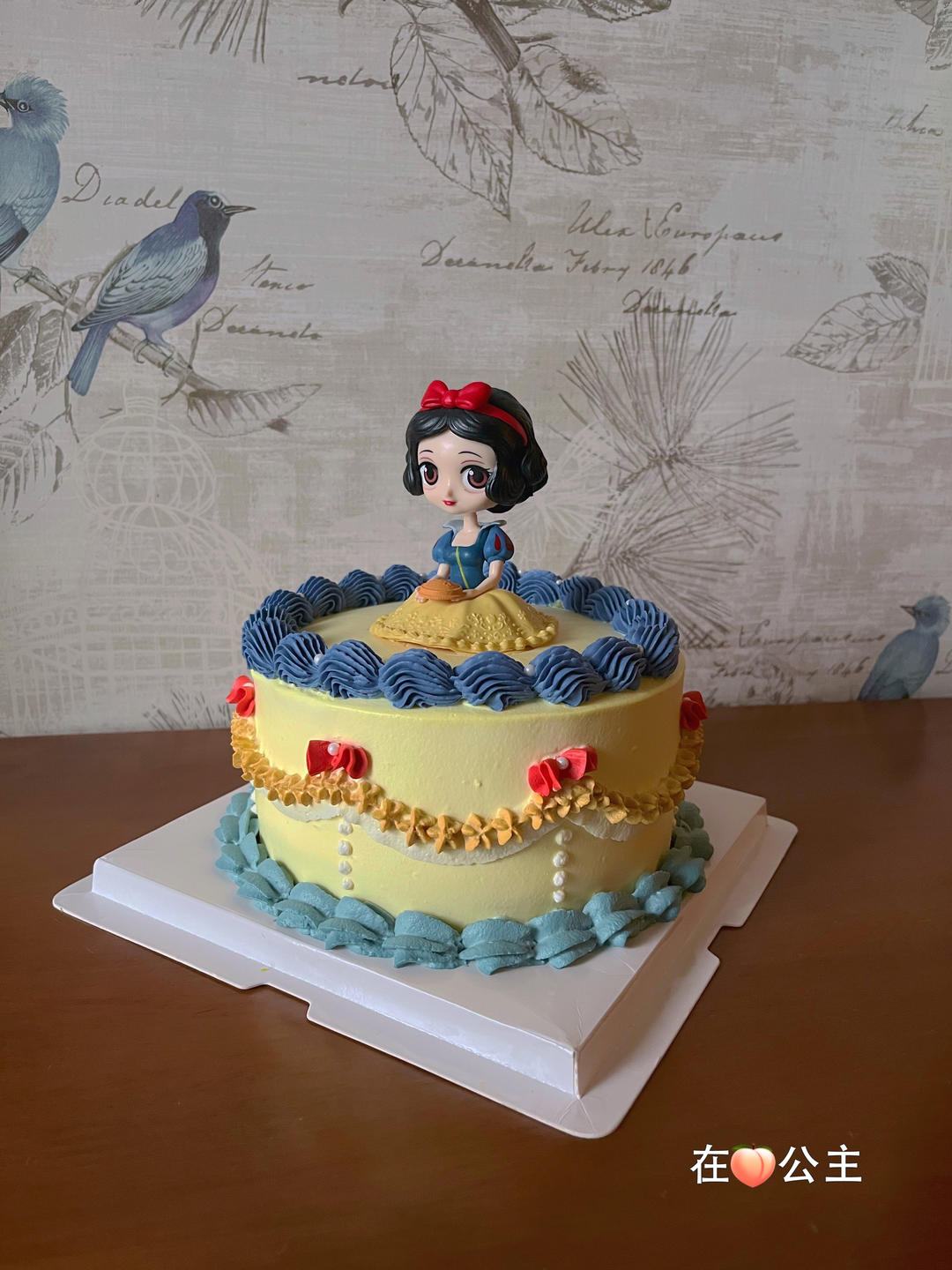 白雪公主生日蛋糕