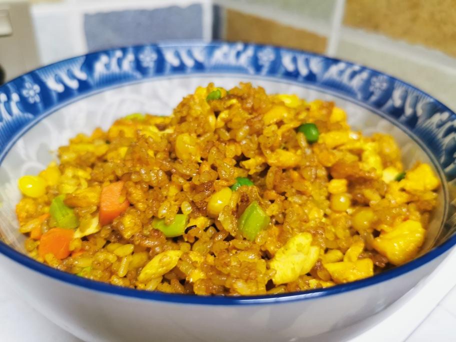 蛋炒饭（咖喱味滴～）一人食