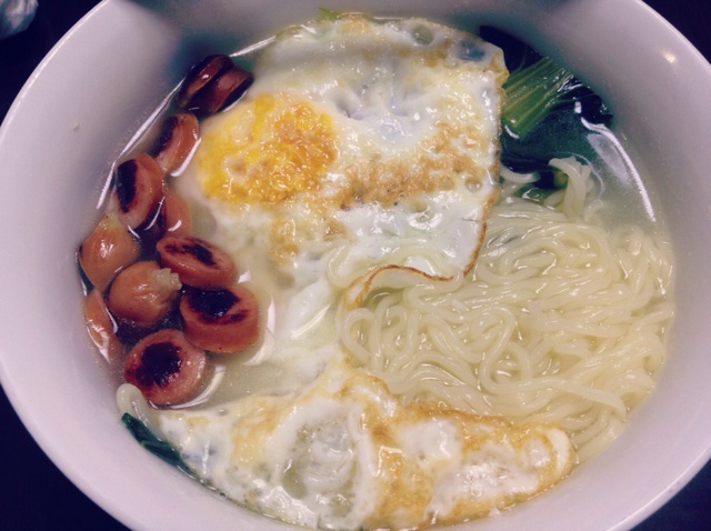 港式餐蛋面