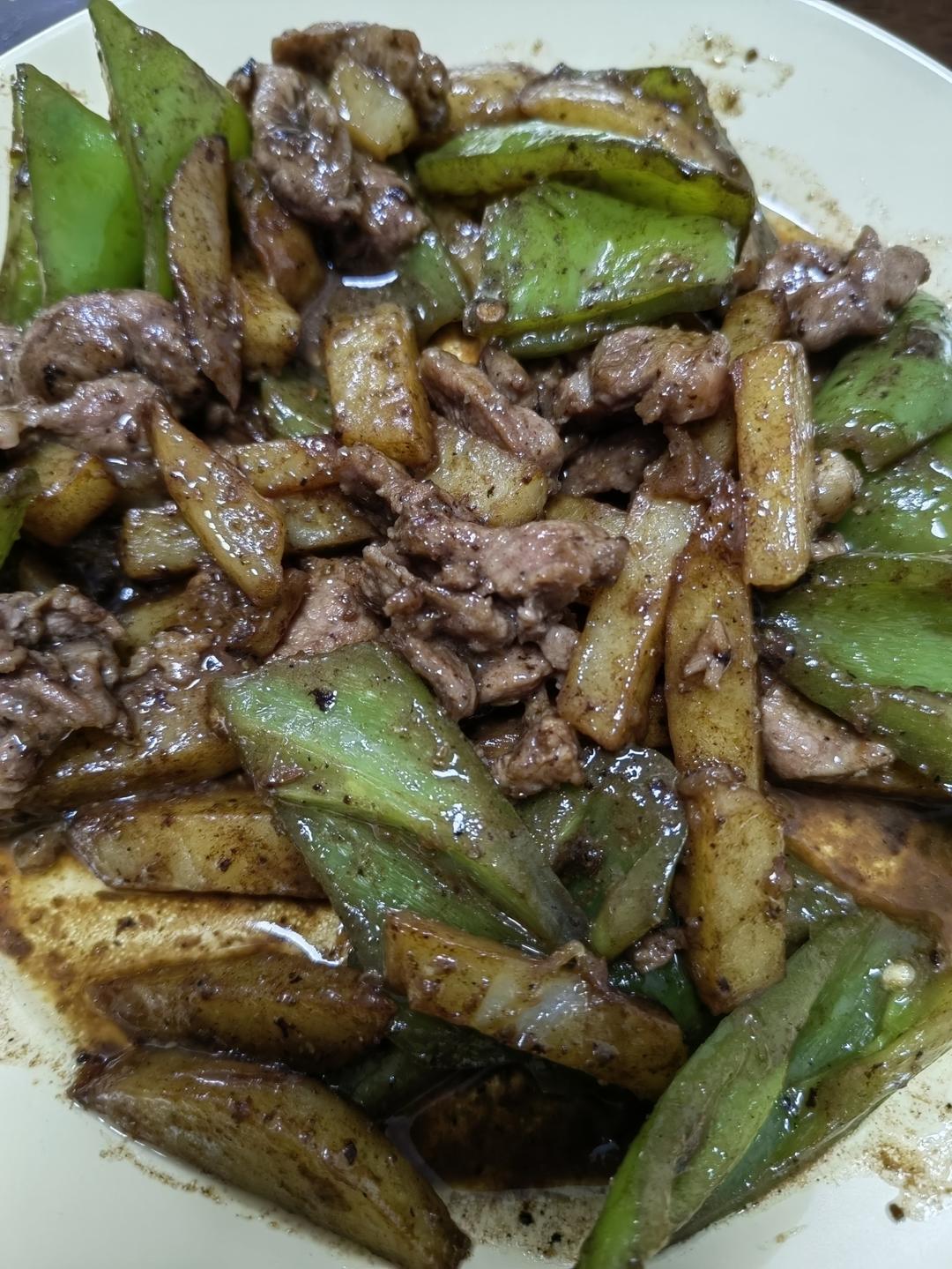 土豆炒牛肉（孜然味）的做法