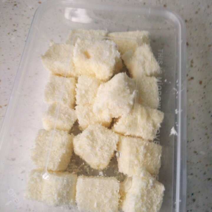 完胜85度C牛奶椰丝小方