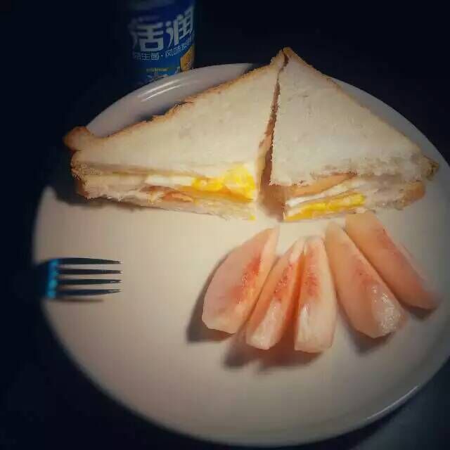 三明治 早餐 (鸡蛋火腿版)