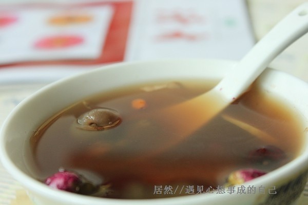 玫瑰花桂圆生姜茶