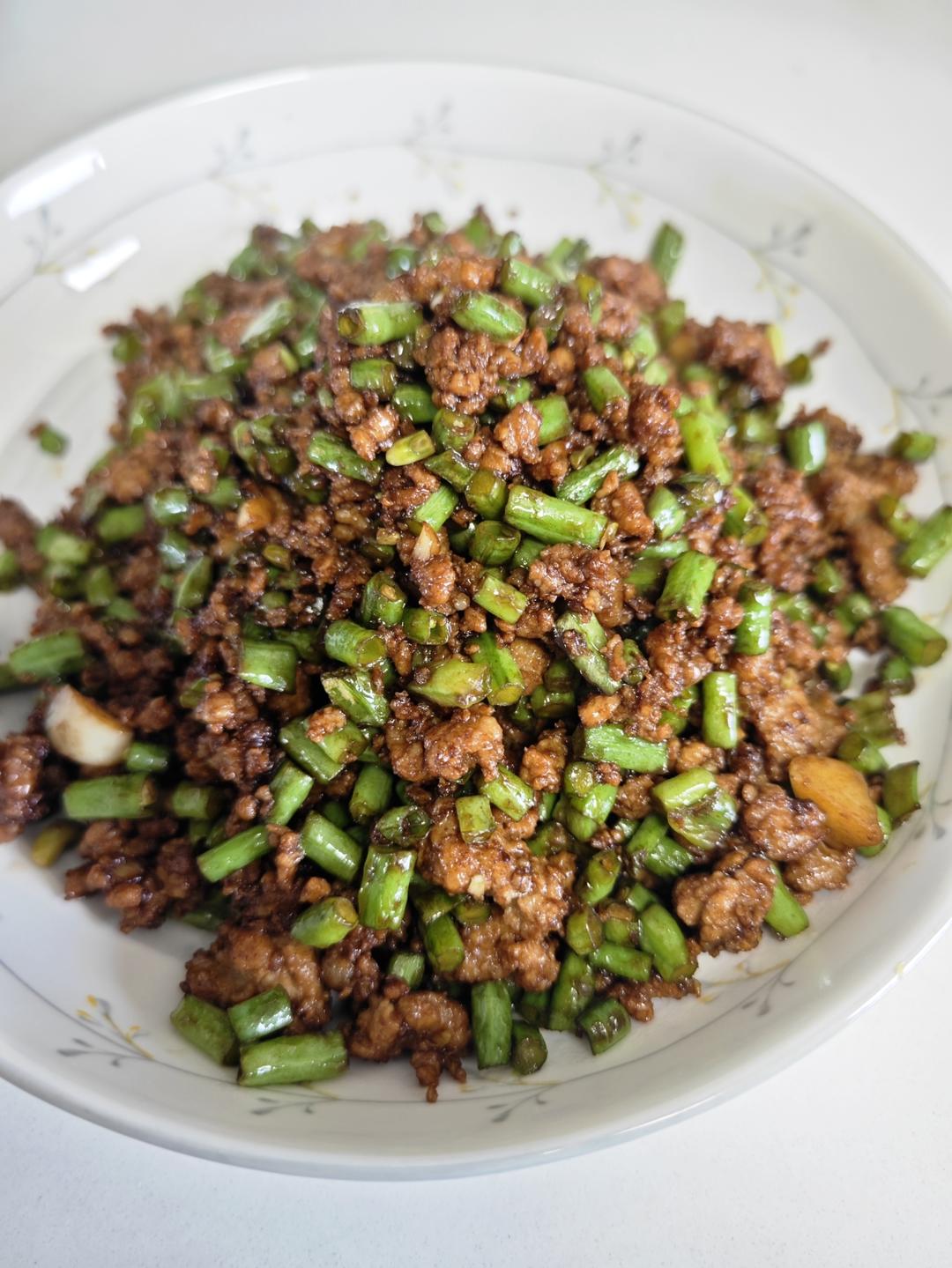 一道很费米饭的菜，肉沫豇豆