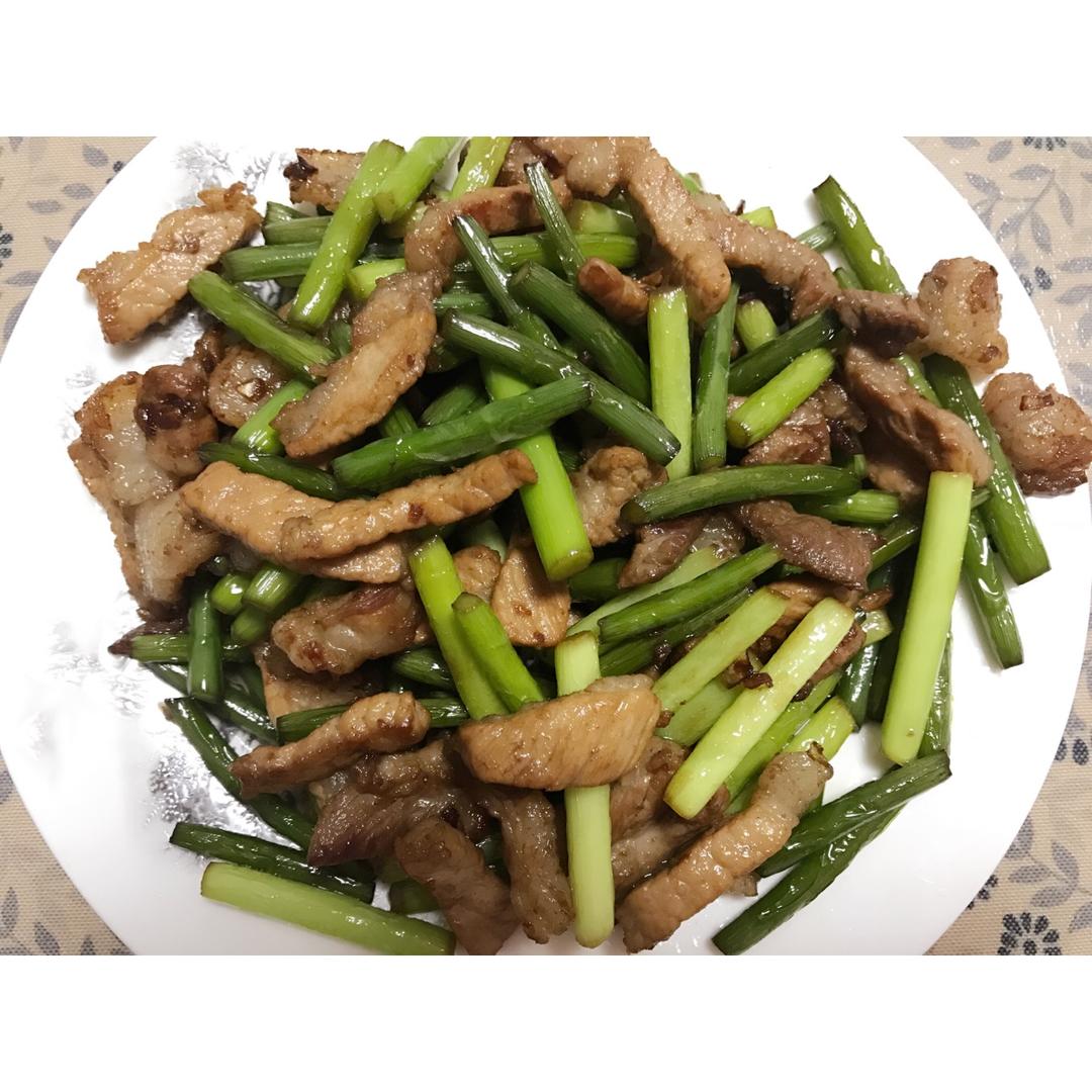蒜苔炒肉-新手下厨 Fried Pork & Garlic