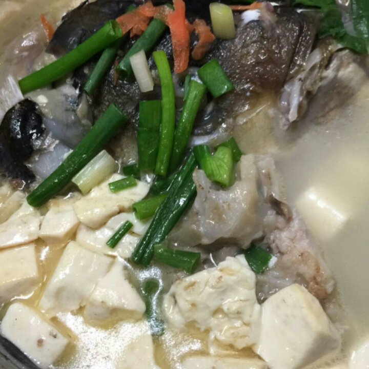 鱼头豆腐汤