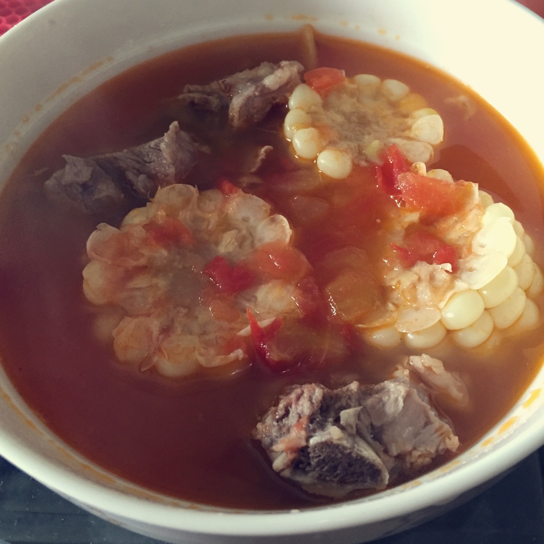 番茄土豆玉米排骨汤