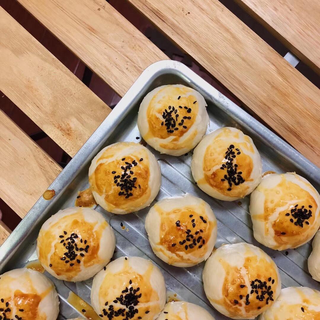 百吃不腻的蛋黄酥