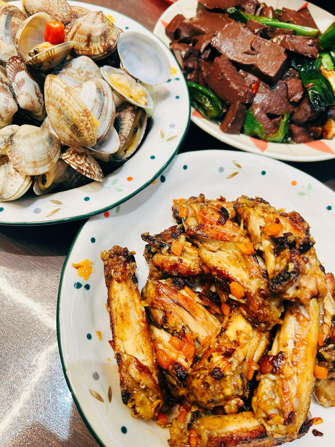 蒜香鸡翅，这才是鸡翅最好吃的做法