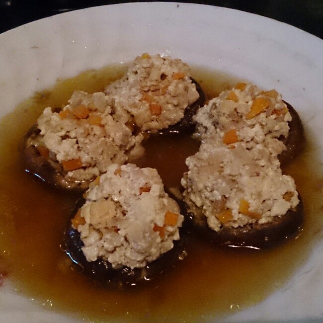 豆腐肉末酿香菇