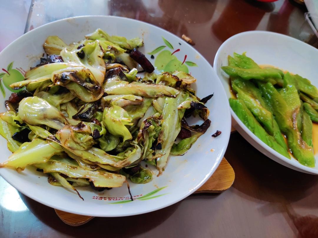 爆炒包菜