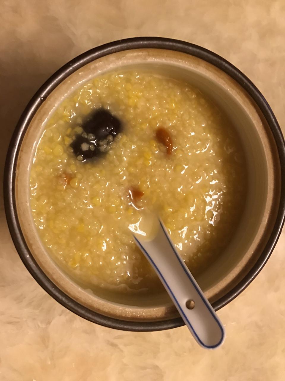 手机用户3565_ou6g做的红枣桂圆小米粥