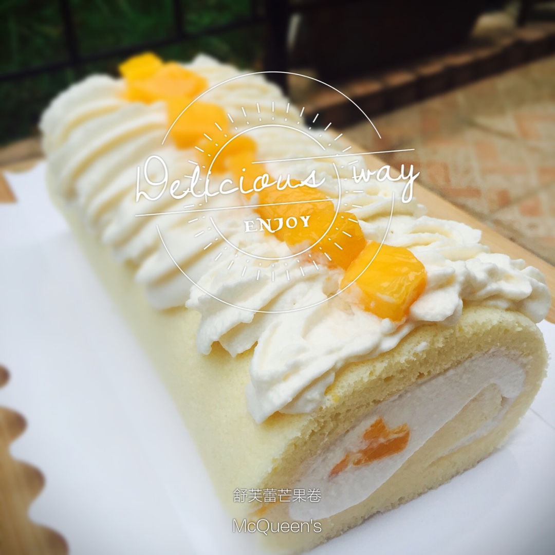 草莓舒芙蕾蛋糕卷