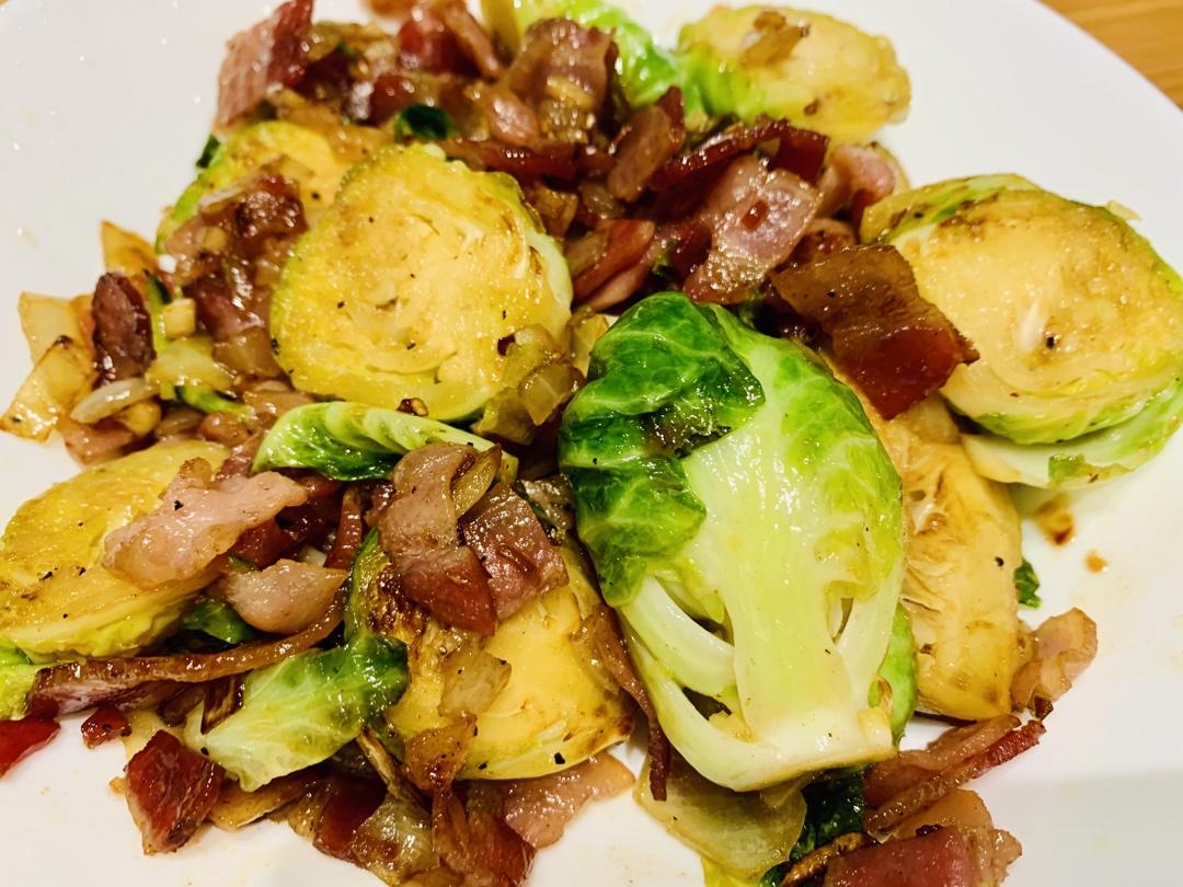 培根干煸小包菜 (孢子甘蓝 | Brussel Sprouts)