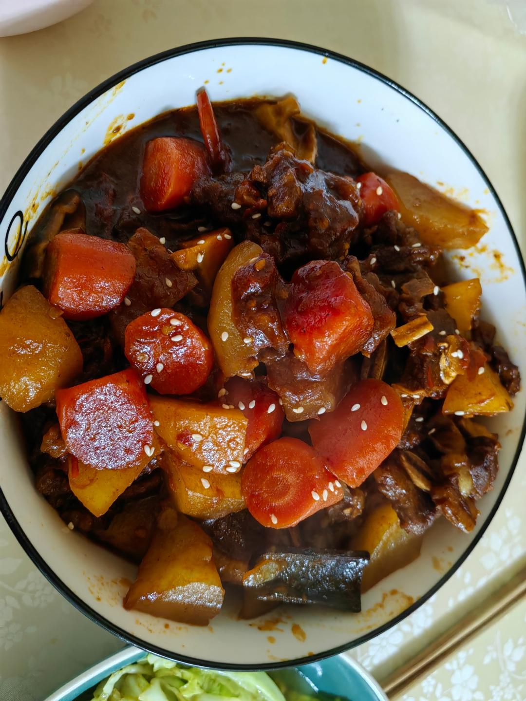 牛肋排炖胡萝卜土豆蕃茄