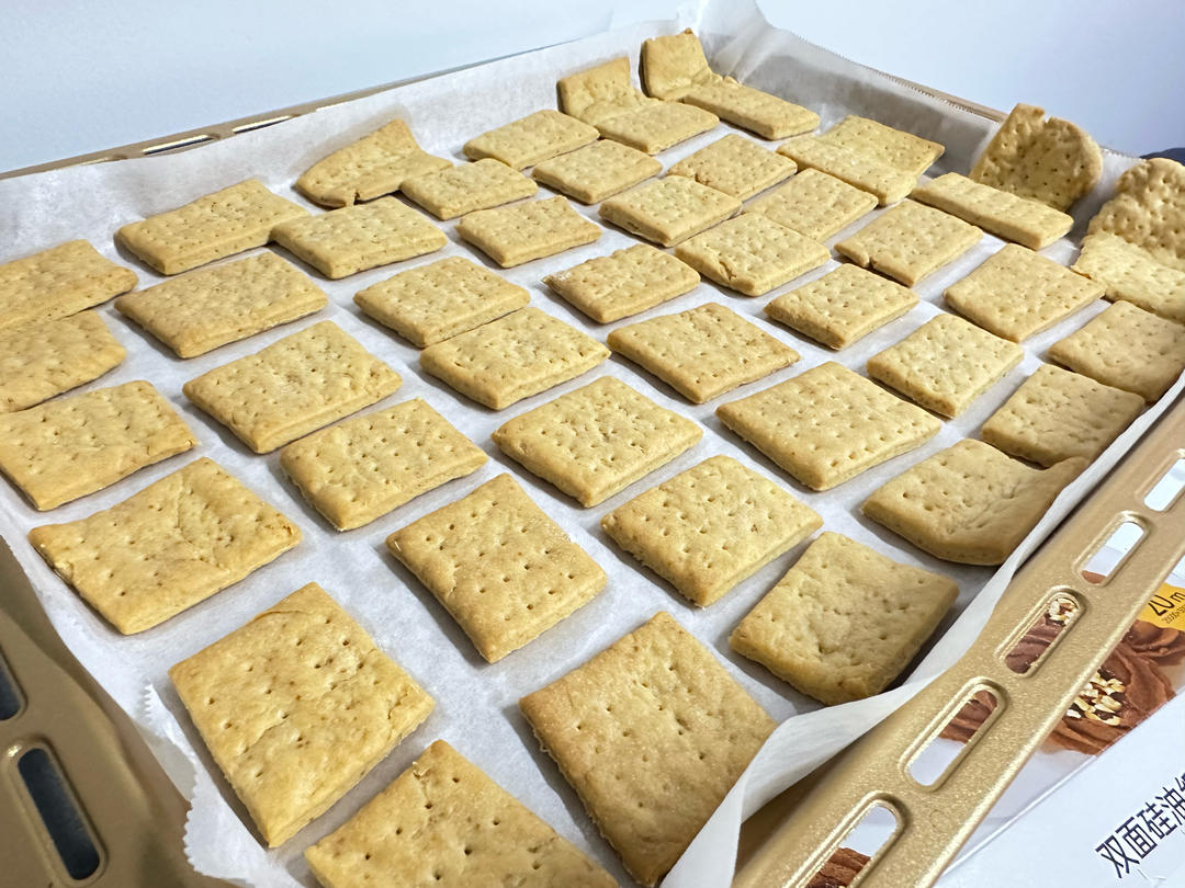 简单快手香葱咸饼干