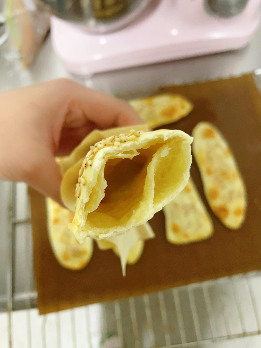 不用发面，简单易做，酥脆可口的空心糖烧饼