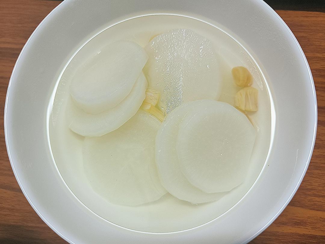 干贝竹荪萝卜汤