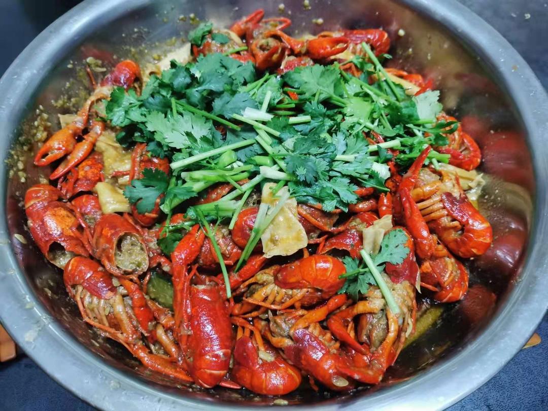 家庭版的美味又简单蒜香小龙虾
