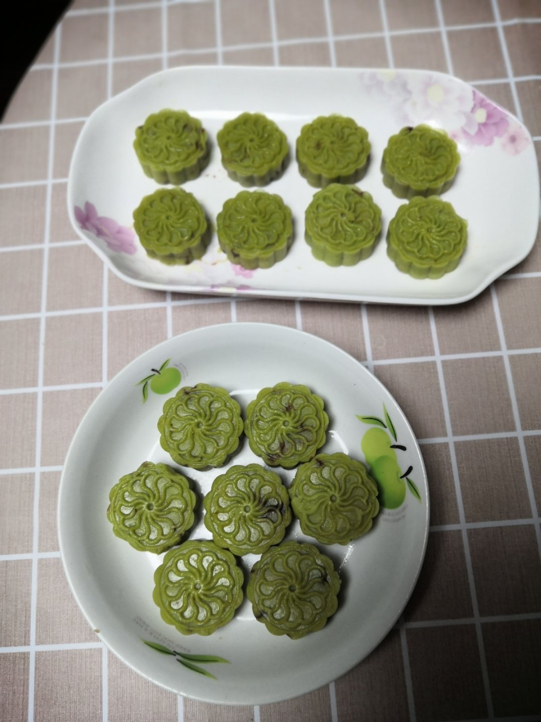 绿豆糕（内含豆沙馅做法）（附传统麻油绿豆糕配方）
