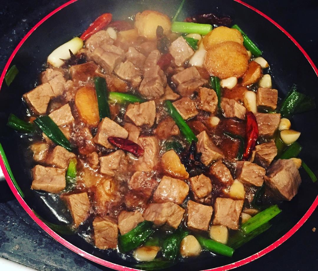 西红柿牛腩