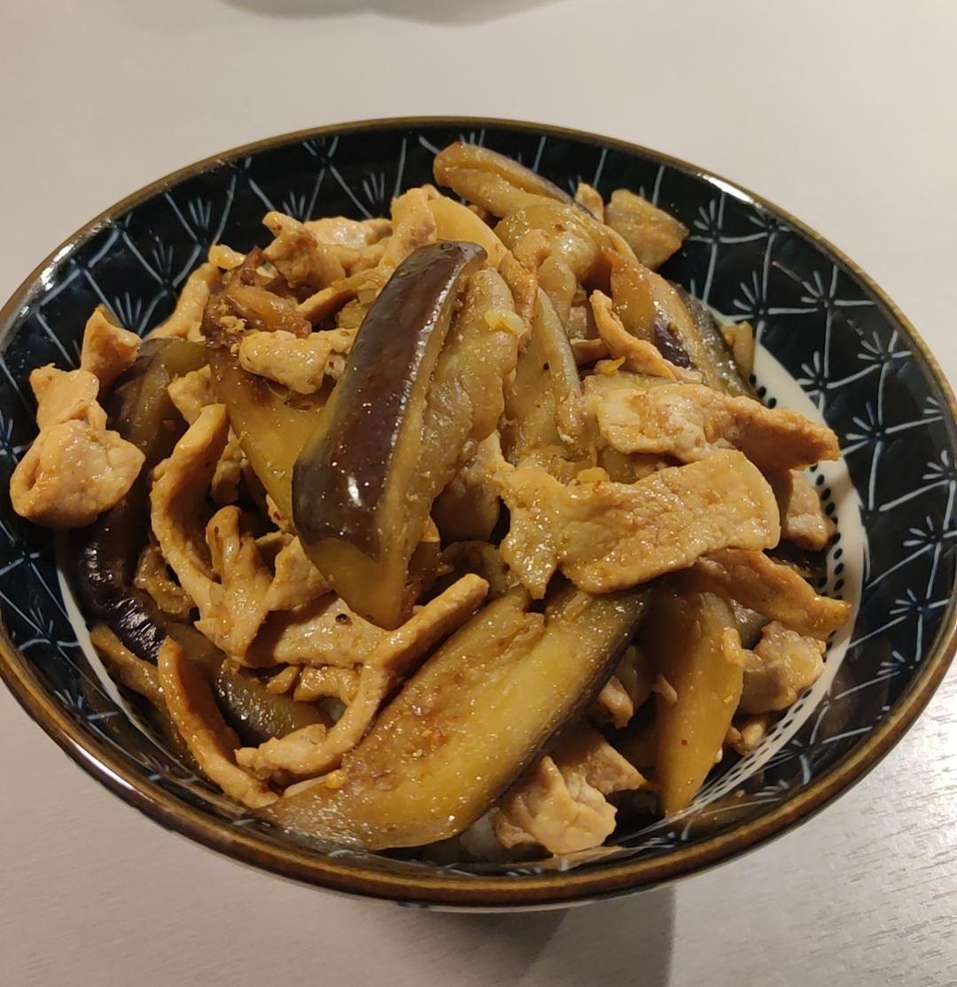 家常菜：茄子炒肉丝（少油保色法）