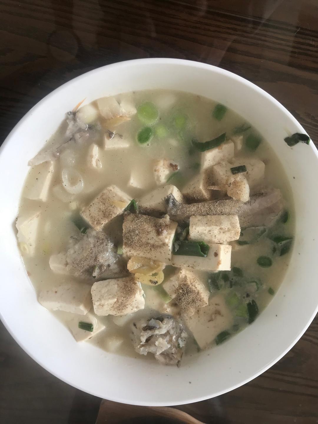 鲜美的豆腐汤（推浪鱼、鲜贝）