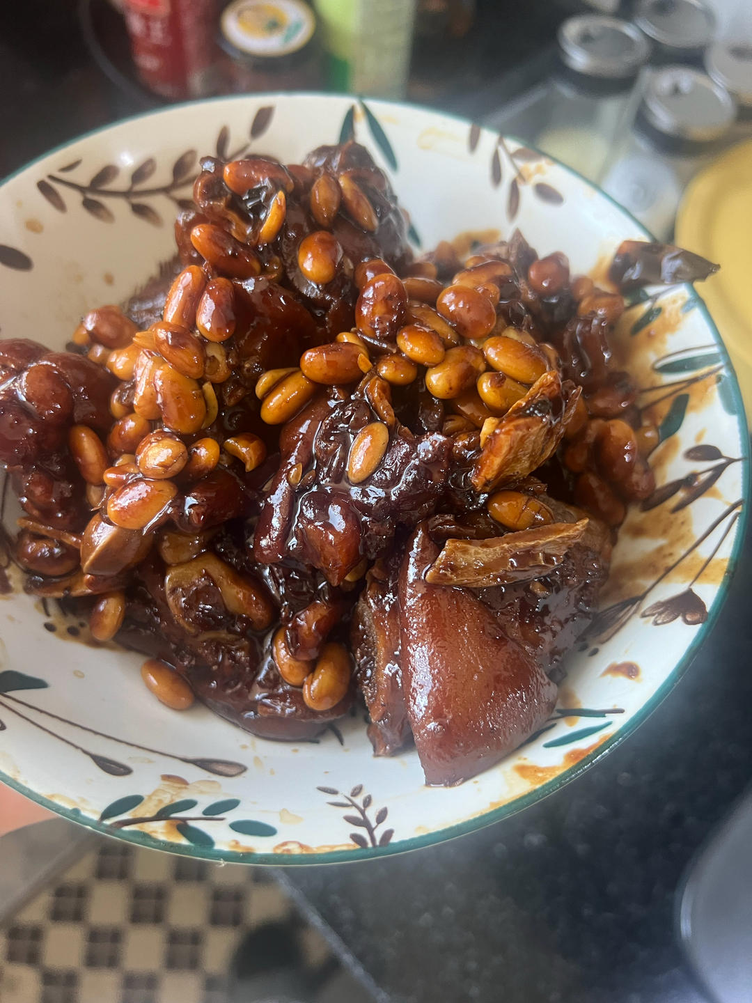 红烧猪蹄，酱香味，超级过嘴瘾的卤猪蹄