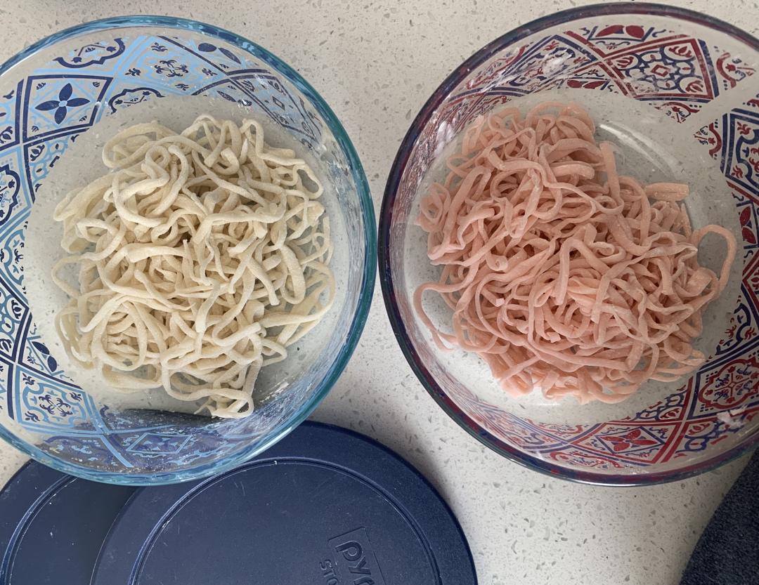 快手纯手工擀面条