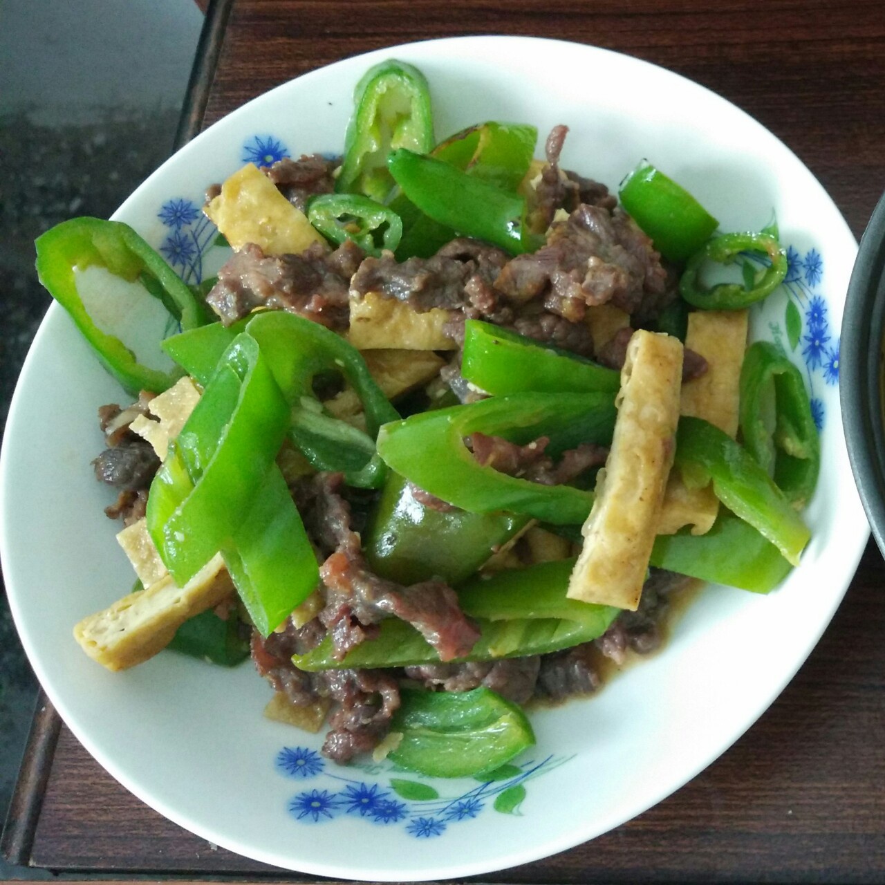 尖椒炒牛肉