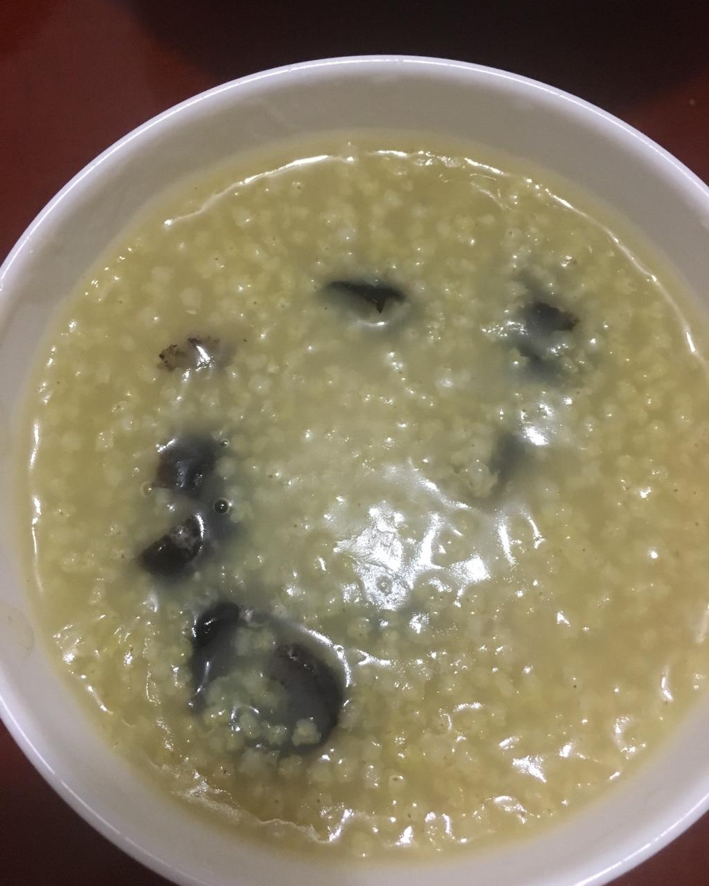 海参小米粥