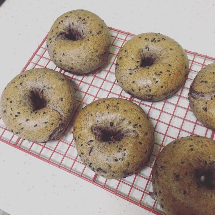 黑米粉黑芝麻贝果