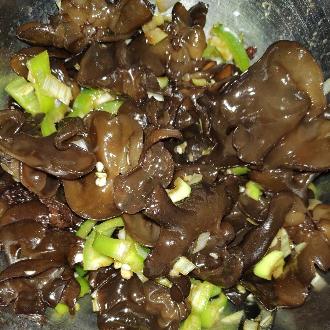 凉拌脆黑木耳