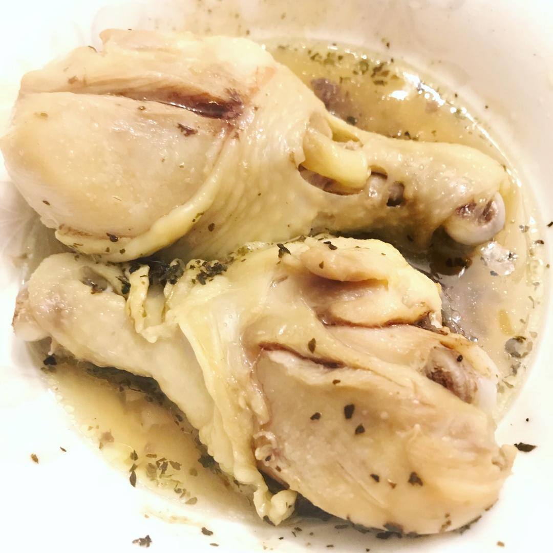 不是莉莉是周做的蒸鸡腿