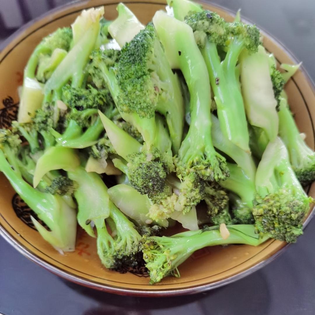 娃爱吃的清炒西兰花🥦