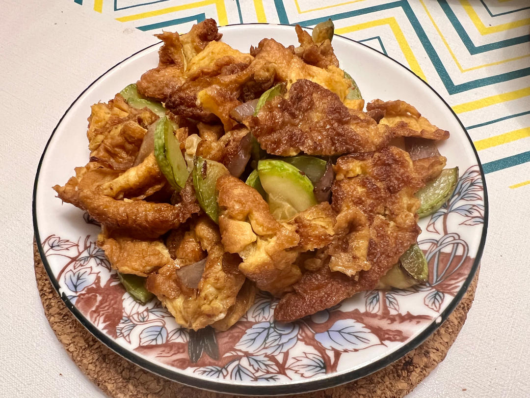清香的西葫芦炒鸡蛋