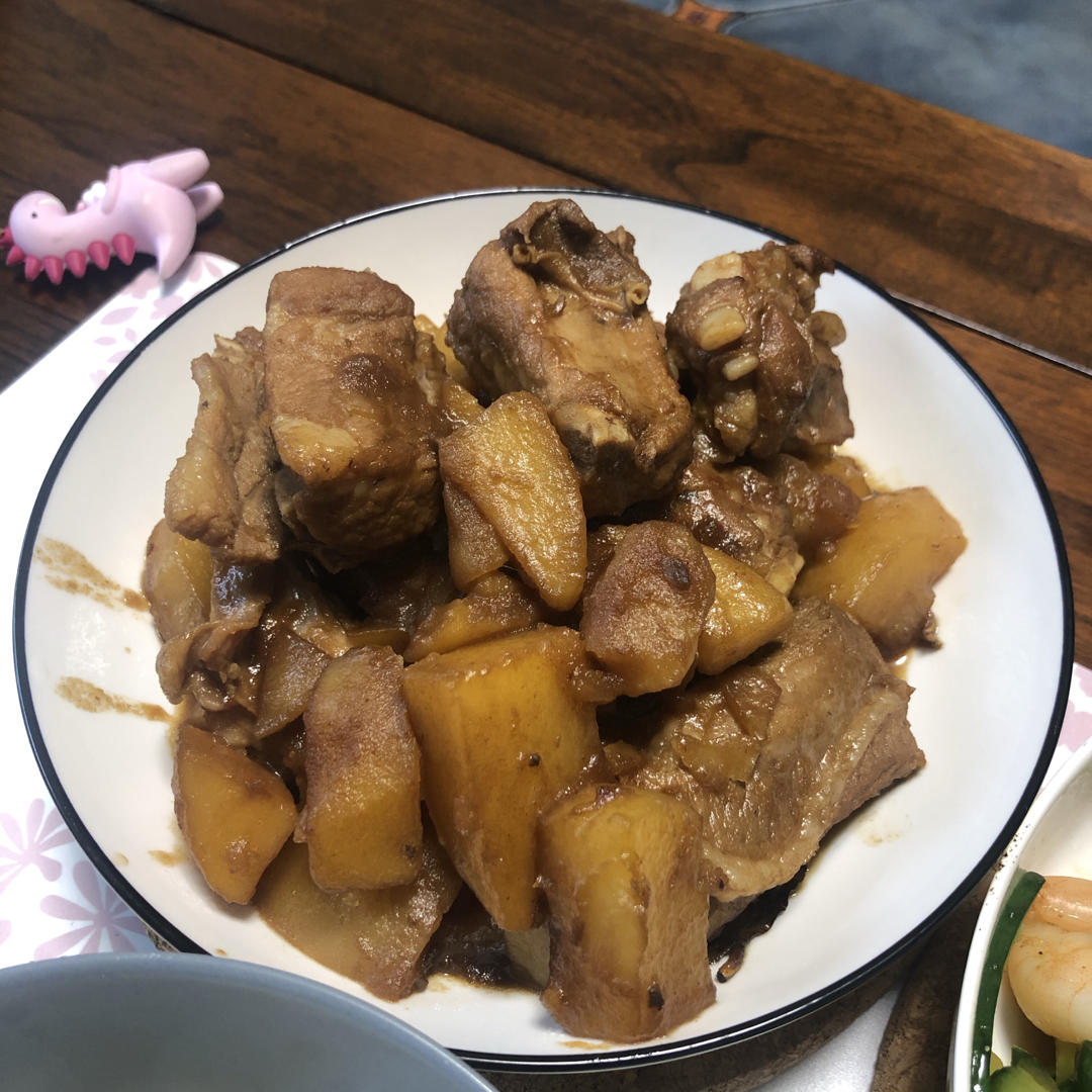 土豆炖排骨