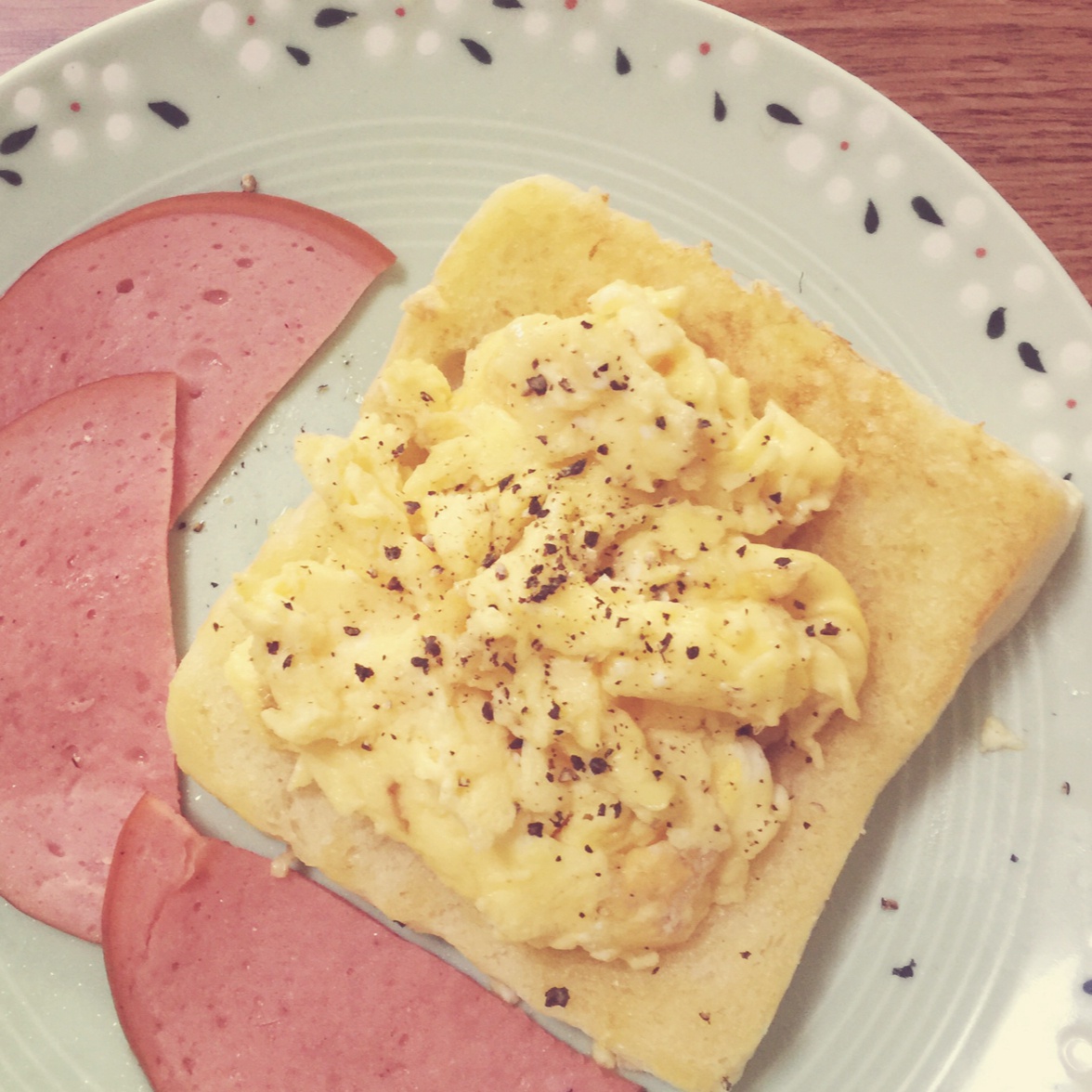 美式炒蛋 scrambled eggs