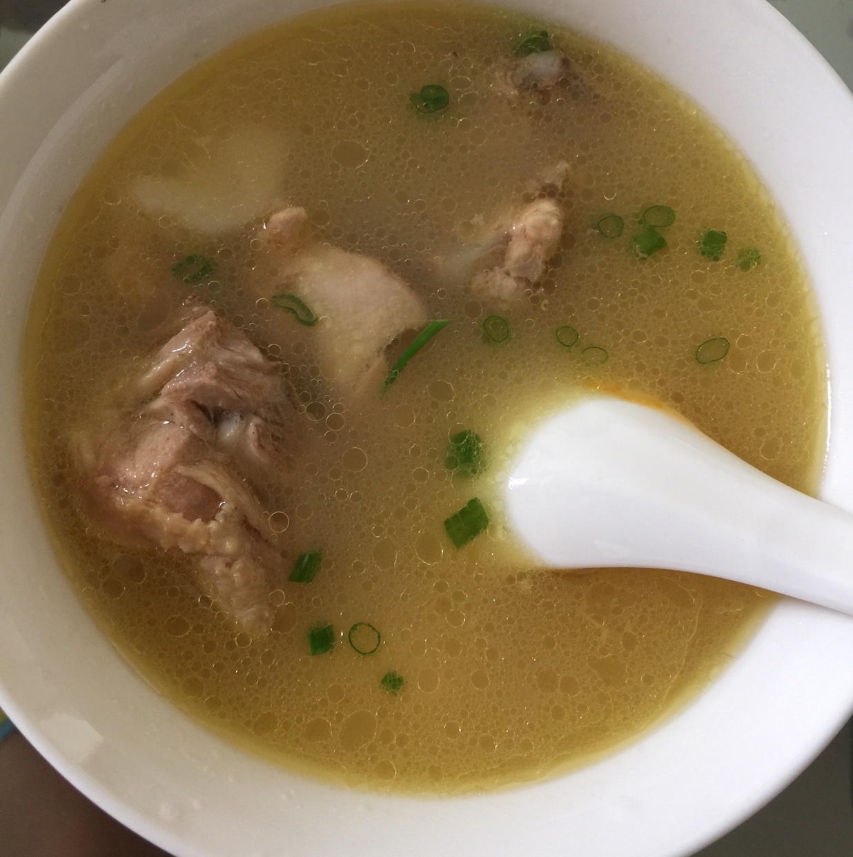 山药炖鸡汤