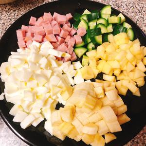 家庭豪华版土豆鸡蛋沙拉的做法 步骤1