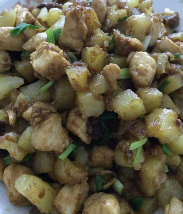 一道怎么做都好吃的干煎土豆鸡丁（红烧，咖喱，椒盐，孜然）