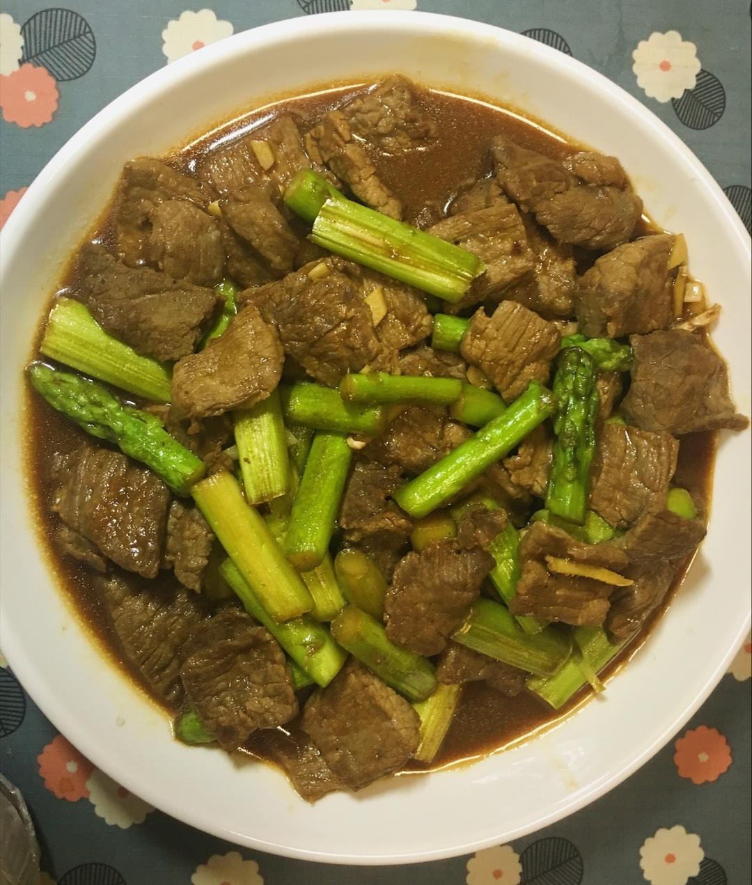 【曼食慢语】蚝油芦笋牛肉粒