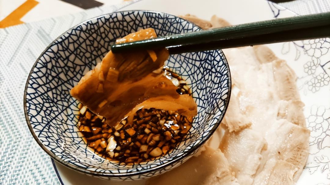 最简单的方法把一块肉吃了