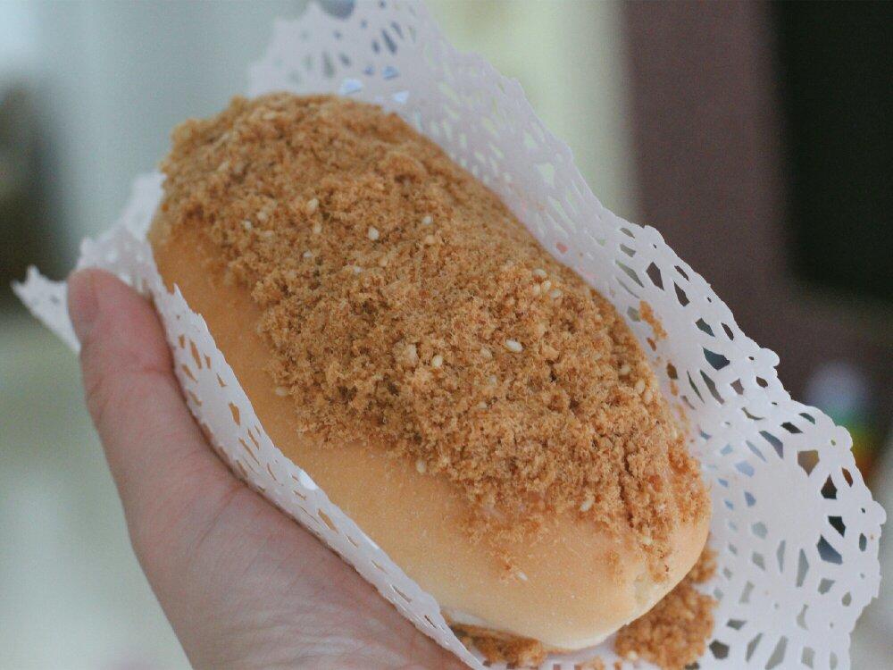 辣肉松面包