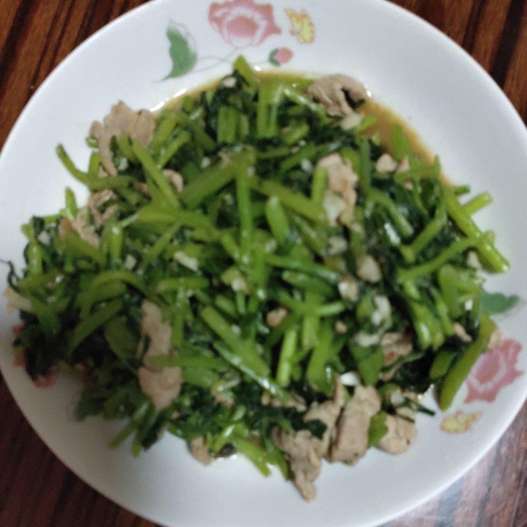 茼蒿炒肉
