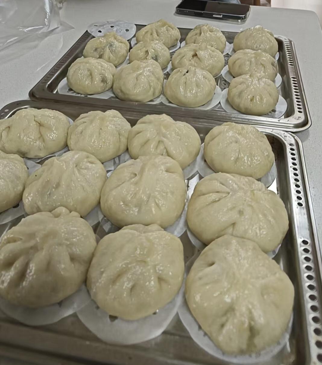 在家也能吃上海的香菇菜包