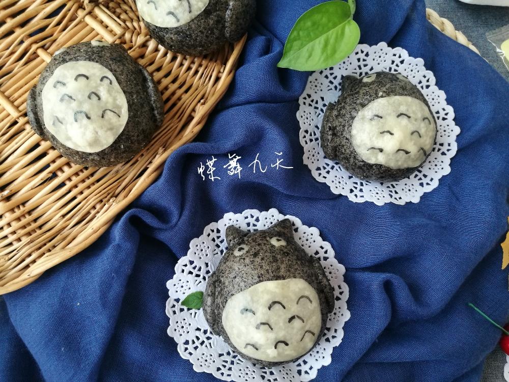 黑芝麻龙猫馒头的做法